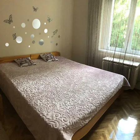 Apartment Arany Apartman *